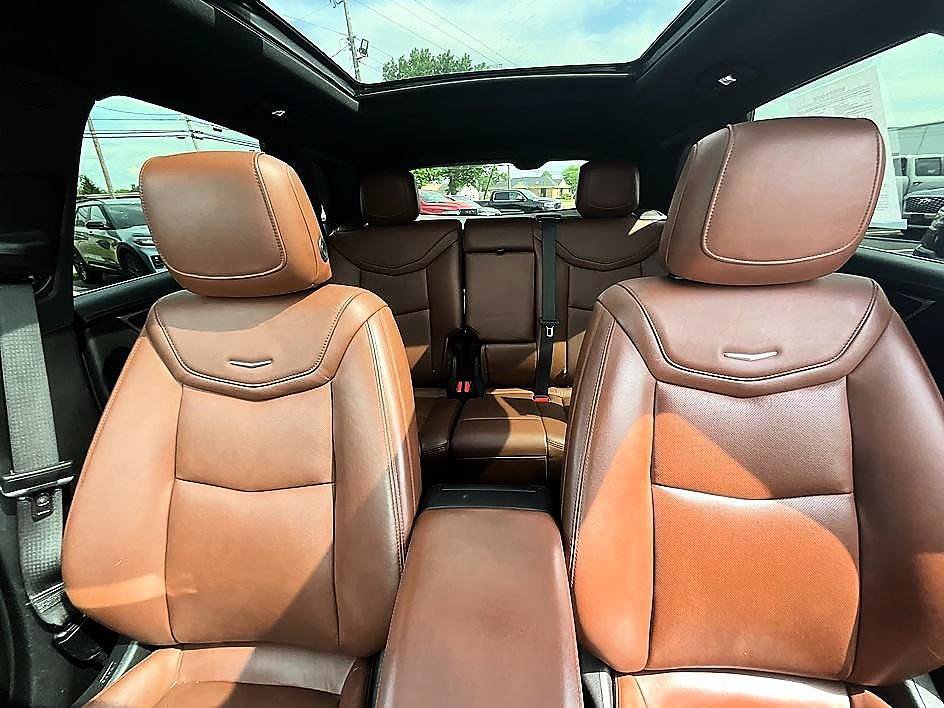 Used 2021 Cadillac XT5 Premium Luxury AWD/4WD image 34
