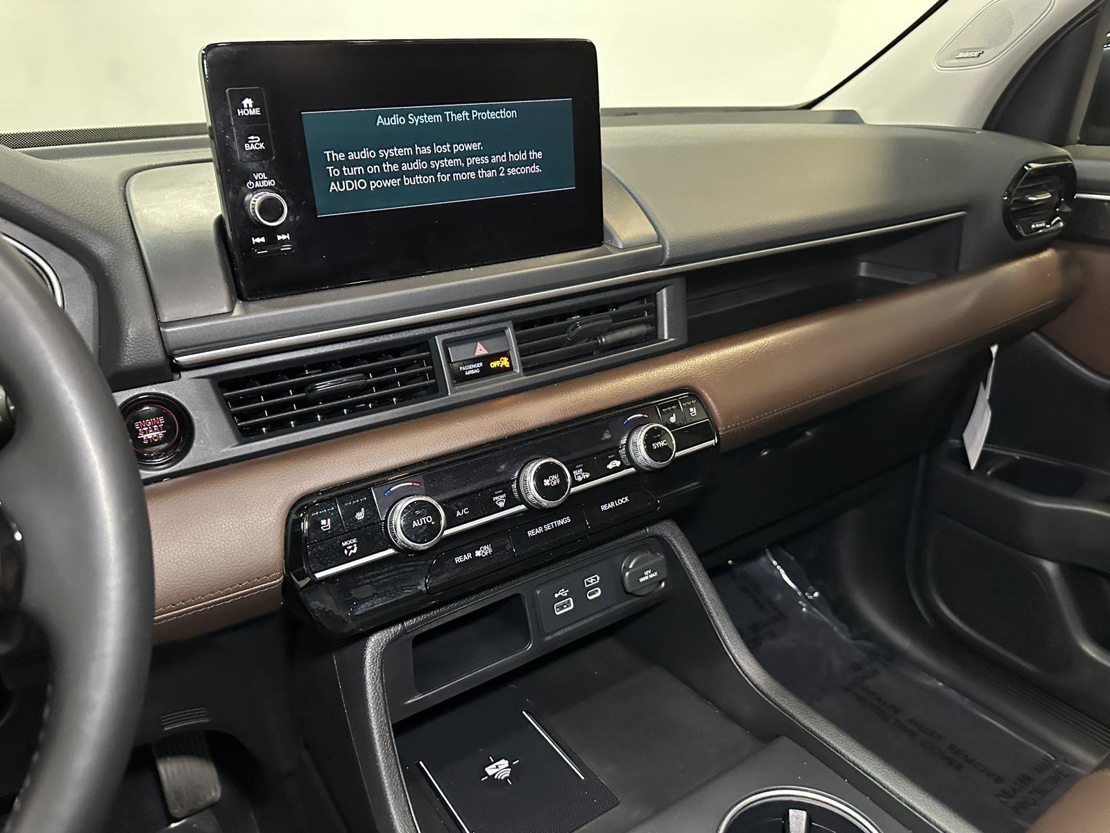 Certified 2025 Honda Pilot Elite image 28