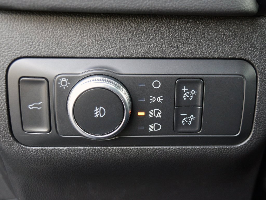 Used 2022 Ford Escape Titanium image 22