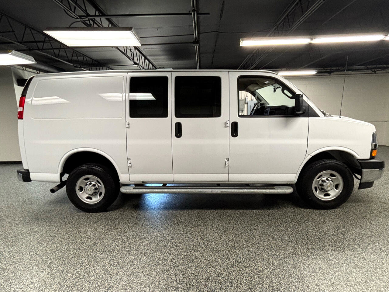 Used 2023 Chevrolet Express 2500 w/ Driver Convenience Package image 3