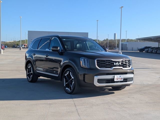 Used 2025 Kia Telluride S AWD/4WD image 7