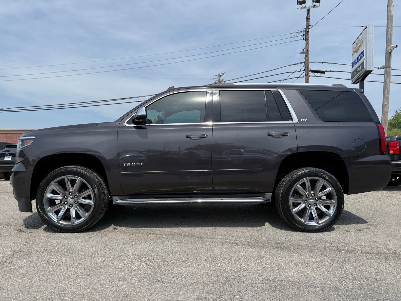 Used 2016 Chevrolet Tahoe LTZ AWD/4WD image 3
