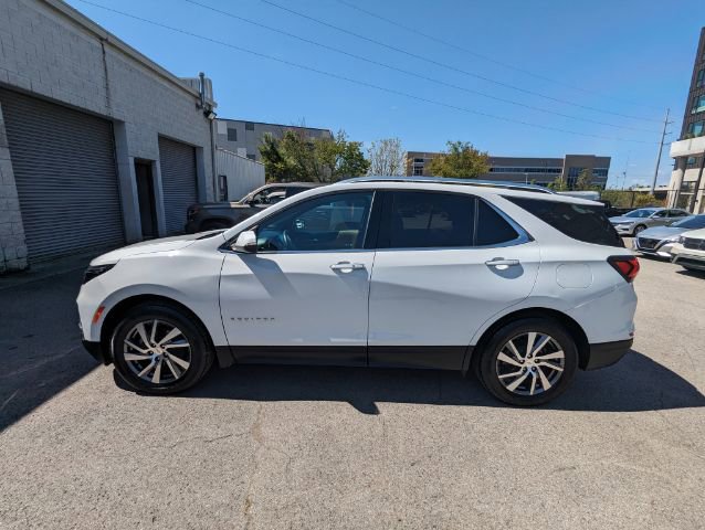 Used 2022 Chevrolet Equinox Premier w/ LPO, Floor Liner Package image 9
