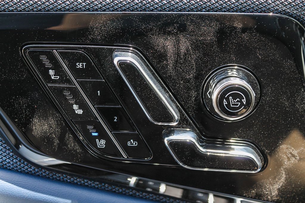 New 2025 Cadillac Optiq Sport 2 image 24