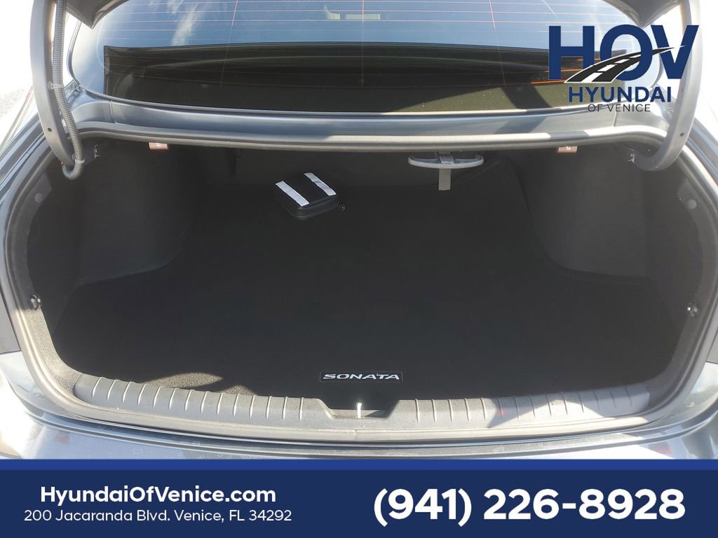 Used 2023 Hyundai Sonata Limited w/ Cargo Package FWD image 13