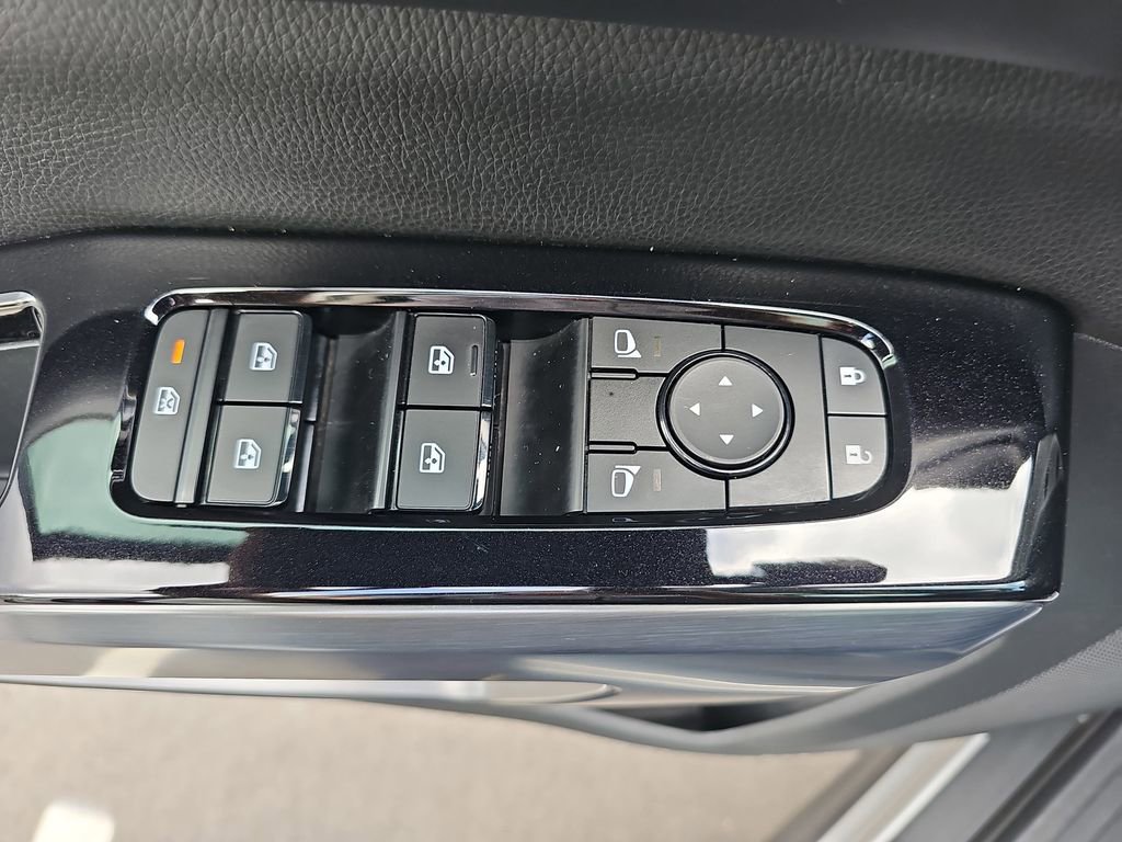 Used 2023 Nissan Pathfinder SL w/ SL Premium Package FWD image 34