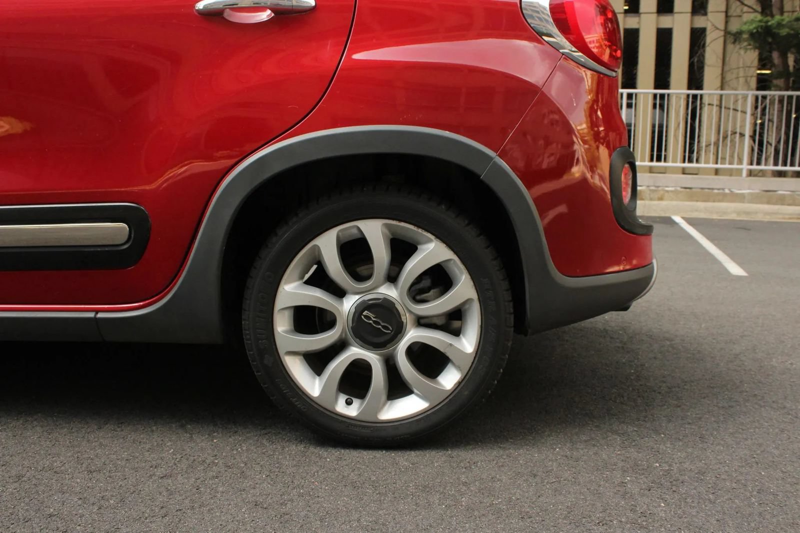 Used 2015 FIAT 500L Trekking FWD image 10