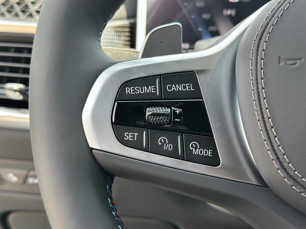 New 2026 BMW X5 M60i w/ Executive Package image 32