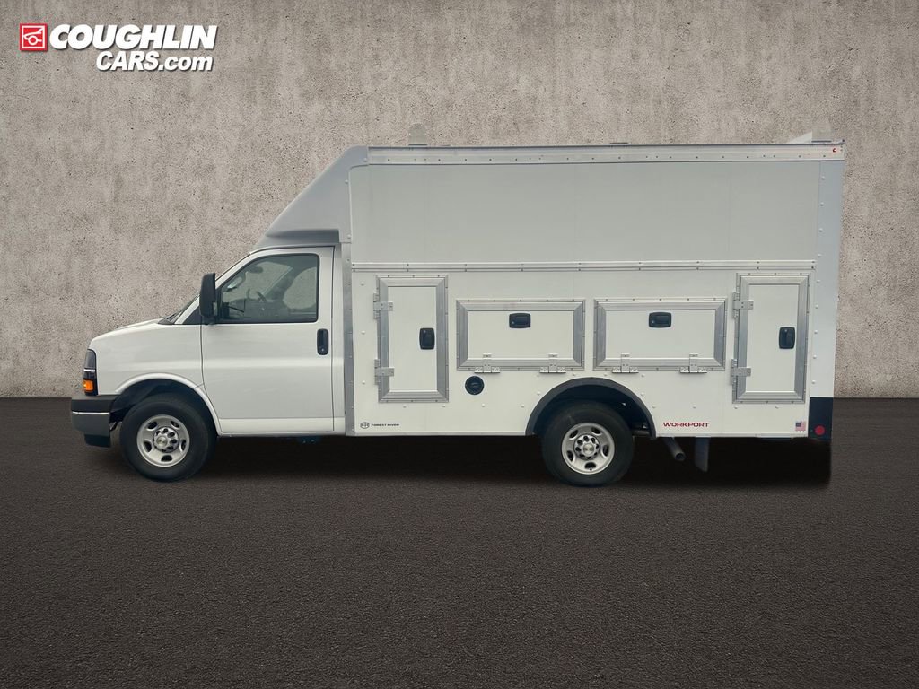 New 2025 Chevrolet Express 3500 w/ Power Convenience Package RWD image 2