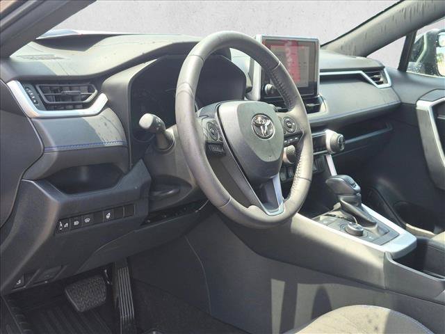 Used 2023 Toyota RAV4 SE w/ SE Grade Weather Package AWD/4WD image 10