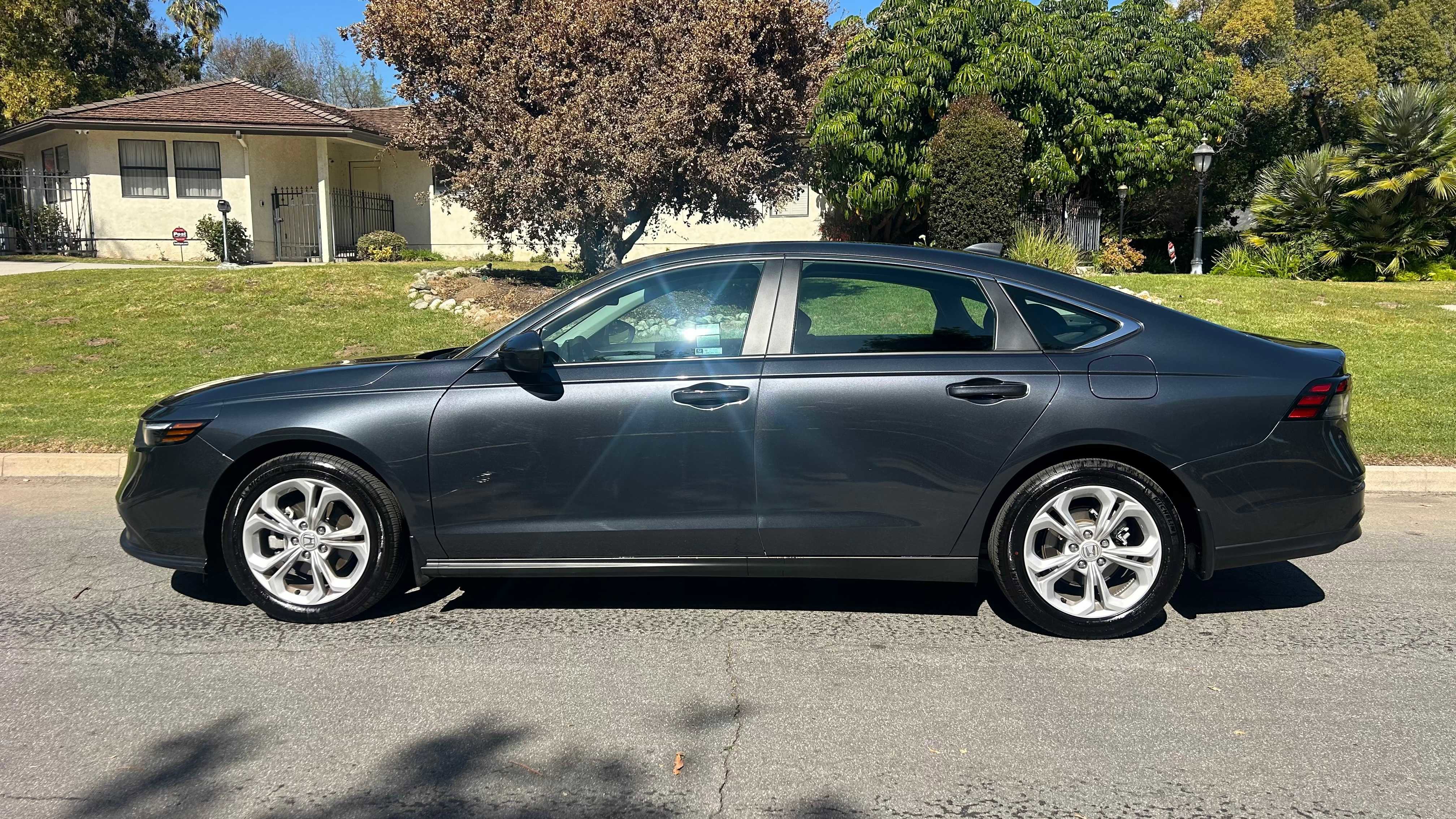 Used 2025 Honda Accord LX image 4