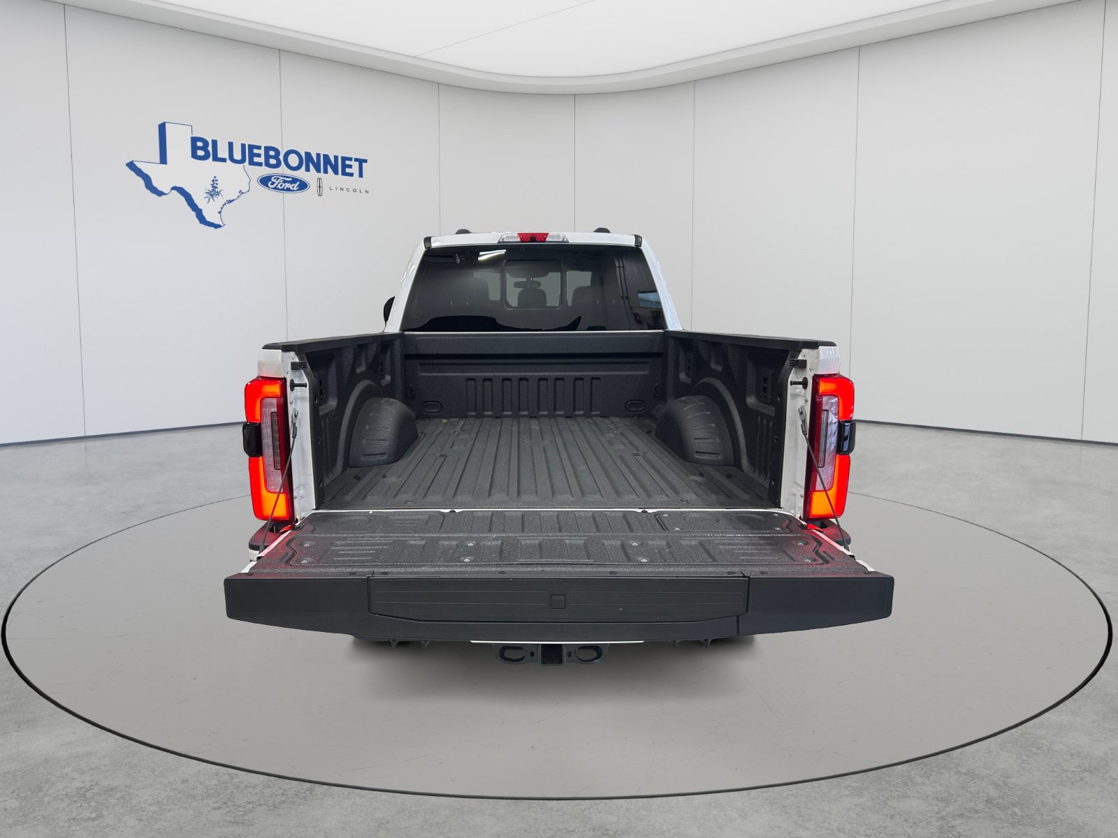 Used 2025 Ford F250 Platinum AWD/4WD image 23