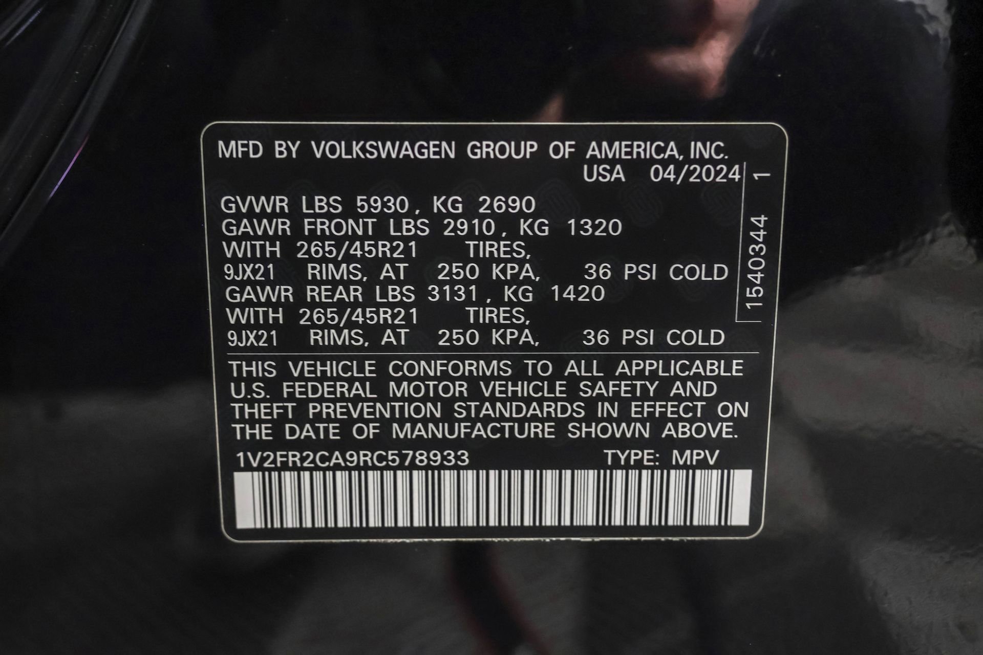 Used 2024 Volkswagen Atlas SEL Premium R-Line image 54