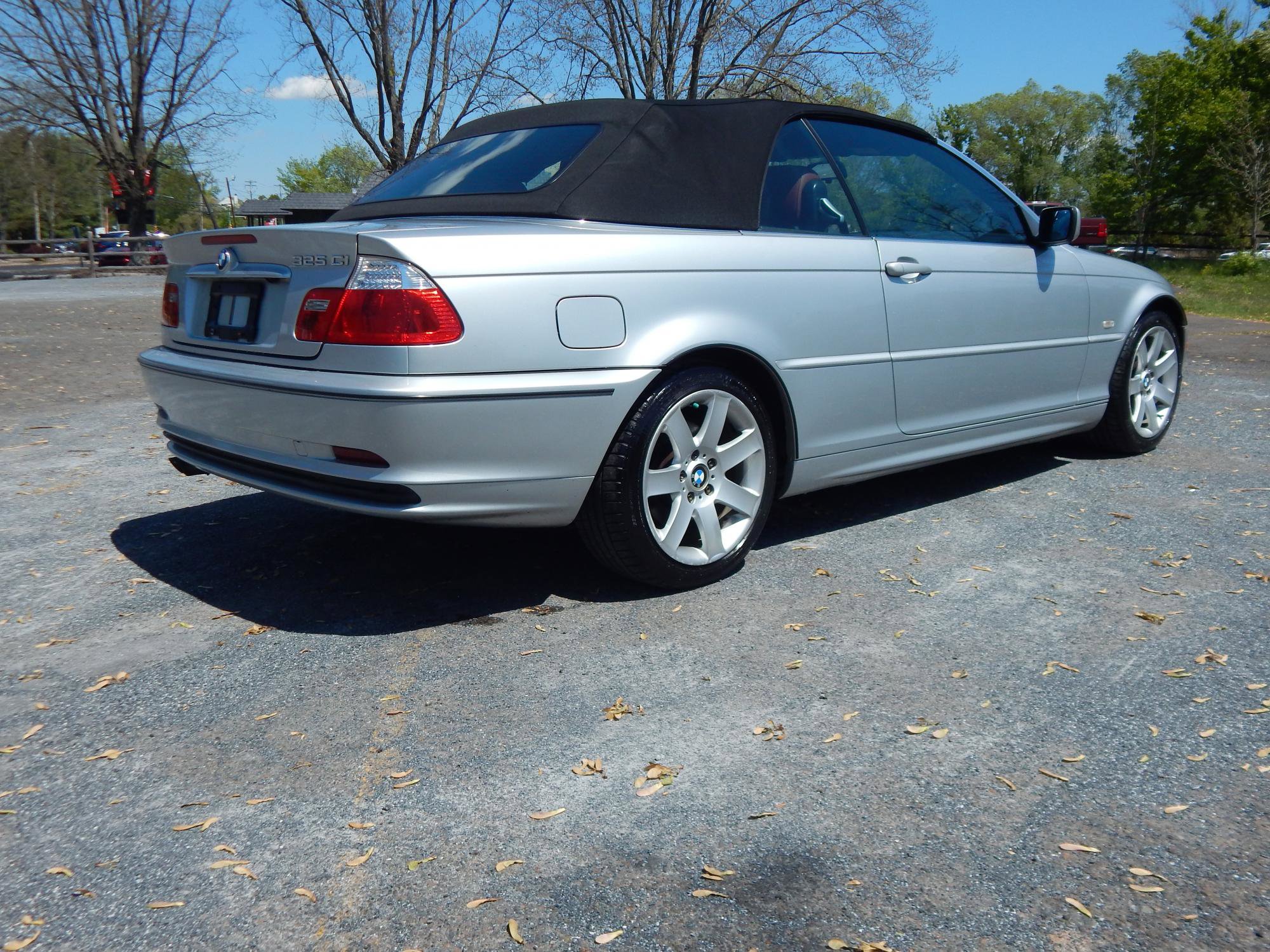Used 2001 BMW 325Ci Convertible RWD image 4