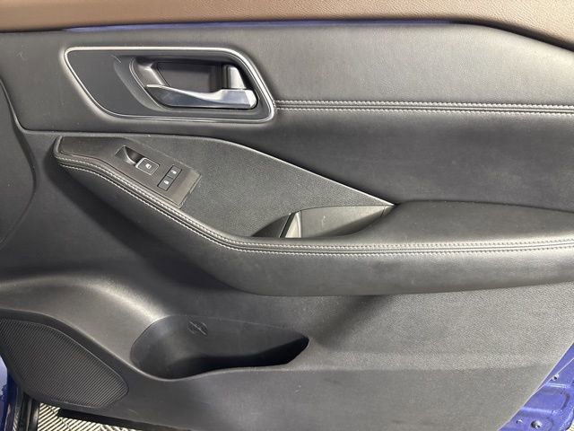 Used 2023 Nissan Rogue Platinum w/ Platinum Premium Package image 27