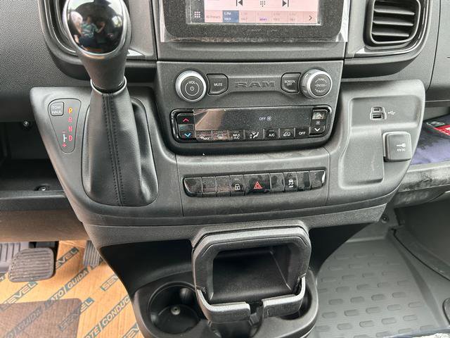 New 2024 RAM ProMaster 2500 w/ Convenience Group image 12