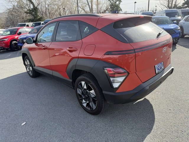 Used 2024 Hyundai Kona SEL image 5