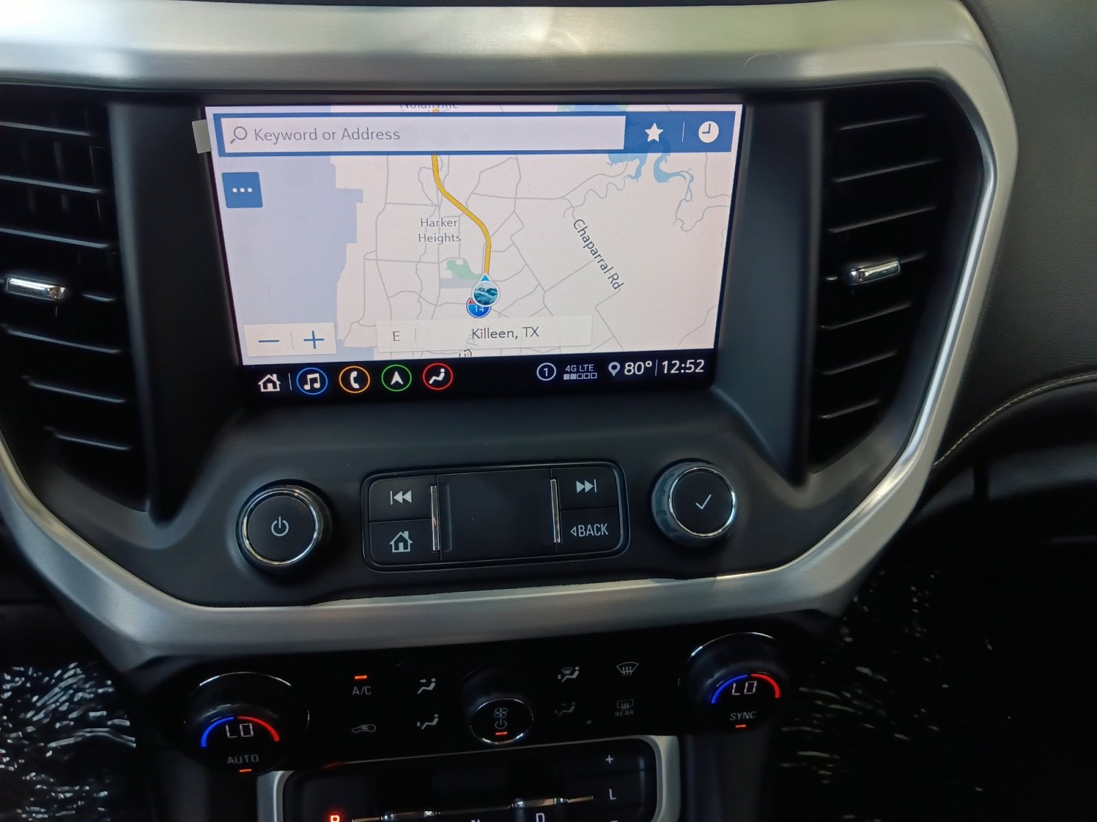 Used 2020 GMC Acadia SLT w/ Driver Alert Package II FWD image 14