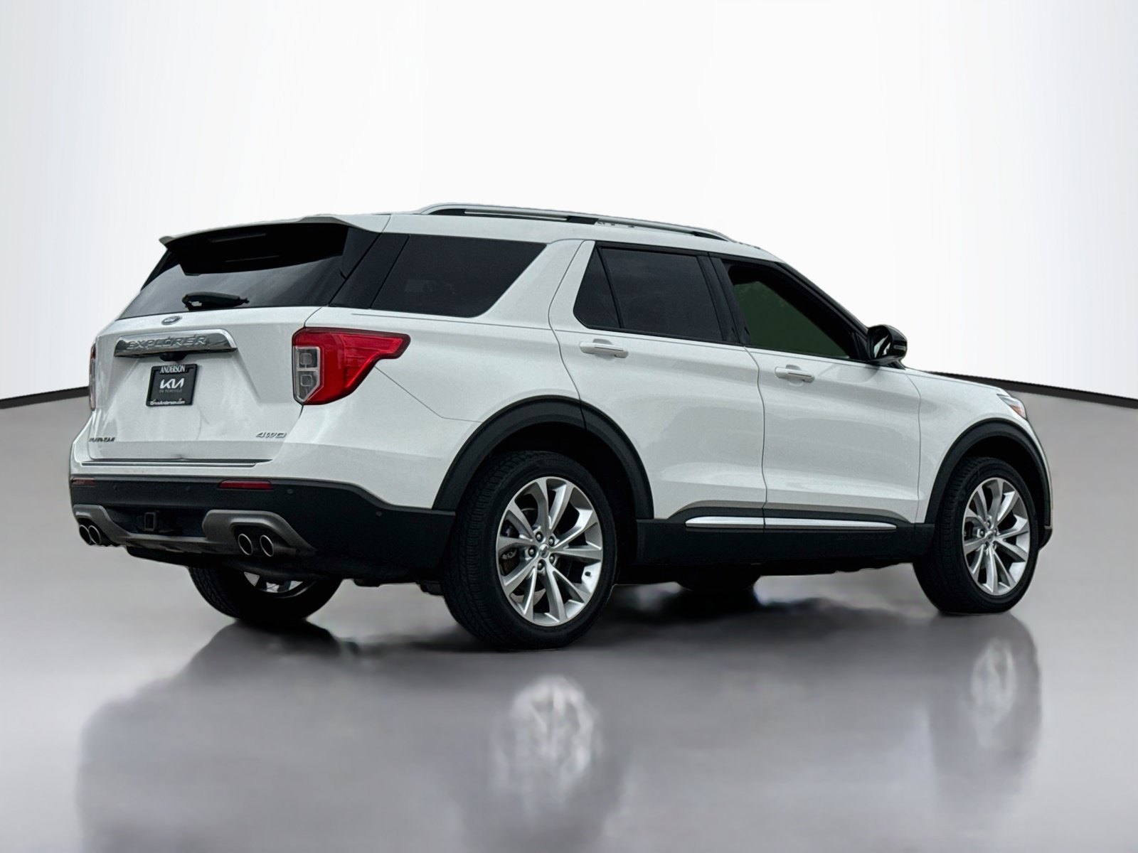 Used 2021 Ford Explorer Platinum w/ Equipment Group 601A AWD/4WD image 7