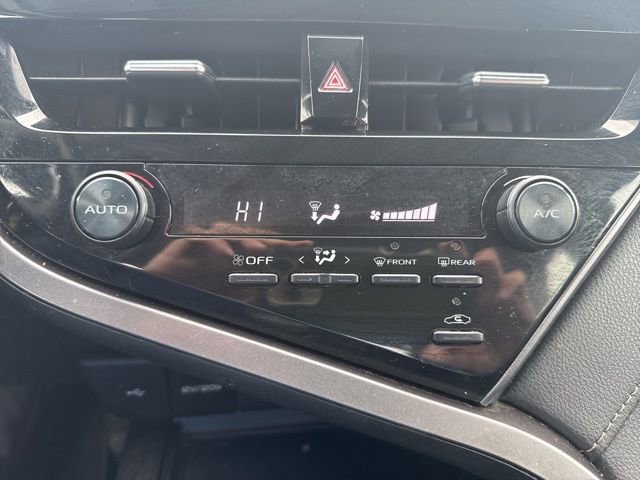 Used 2021 Toyota Camry SE image 12