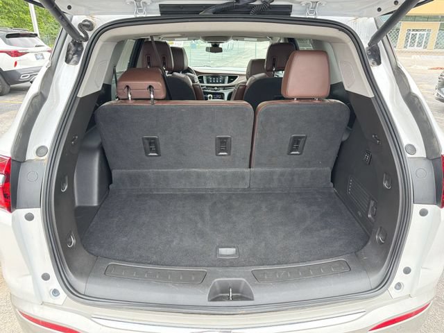 Used 2018 Buick Enclave Avenir w/ Avenir Technology Package AWD/4WD image 23