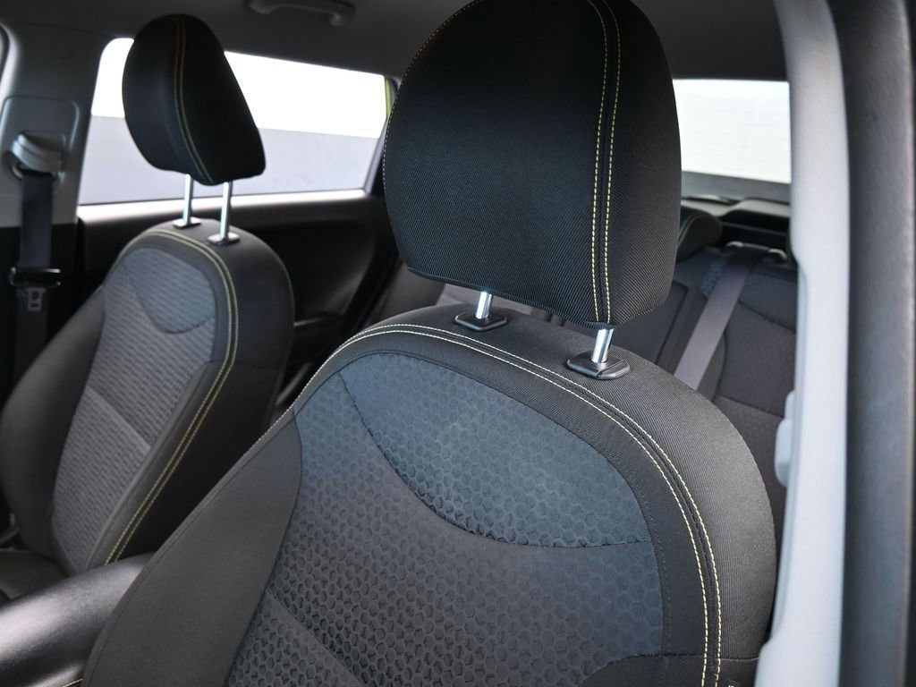 Used 2016 Kia Soul + image 16