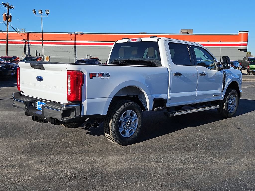 New 2026 Ford F250 XLT w/ FX4 Off-Road Package image 13
