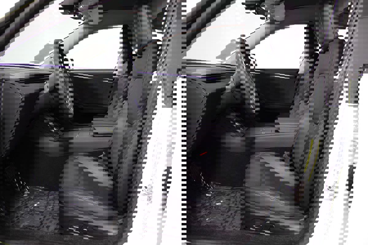 Used 2024 Tesla Model 3 Long Range image 9