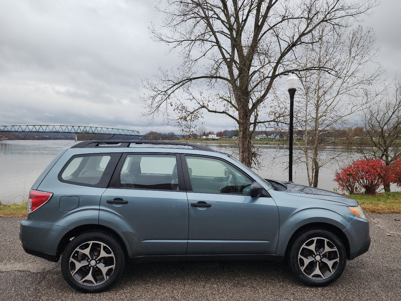 Used 2011 Subaru Forester 2.5X w/ Alloy Wheel Value Pkg image 6