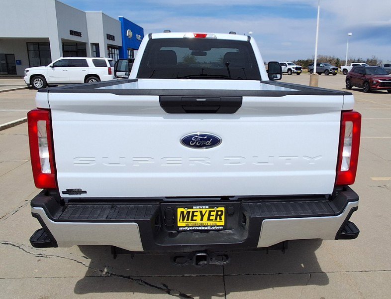 Used 2023 Ford F350 XLT image 8