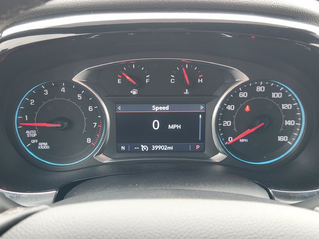 Used 2023 Chevrolet Traverse LT FWD image 16
