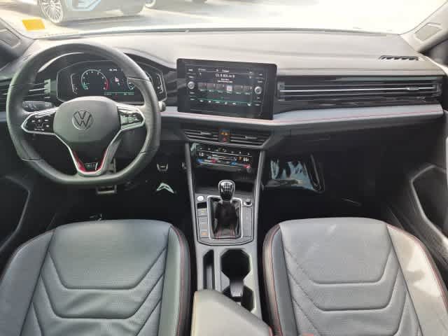 Used 2025 Volkswagen Jetta GLI Autobahn FWD image 14