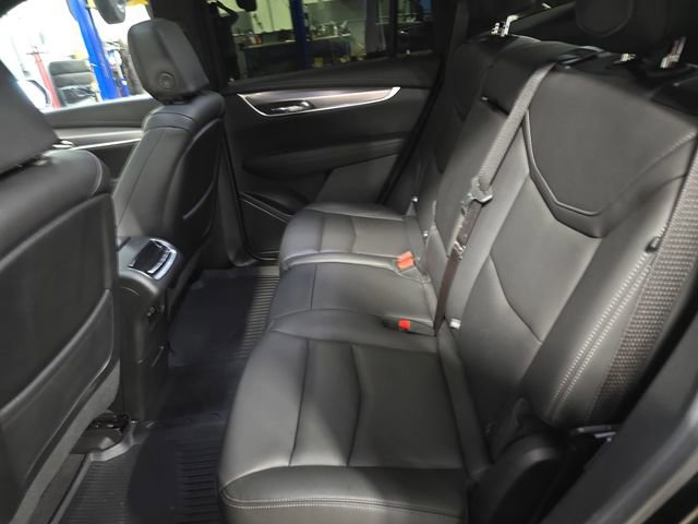 Used 2025 Cadillac XT6 Luxury image 18