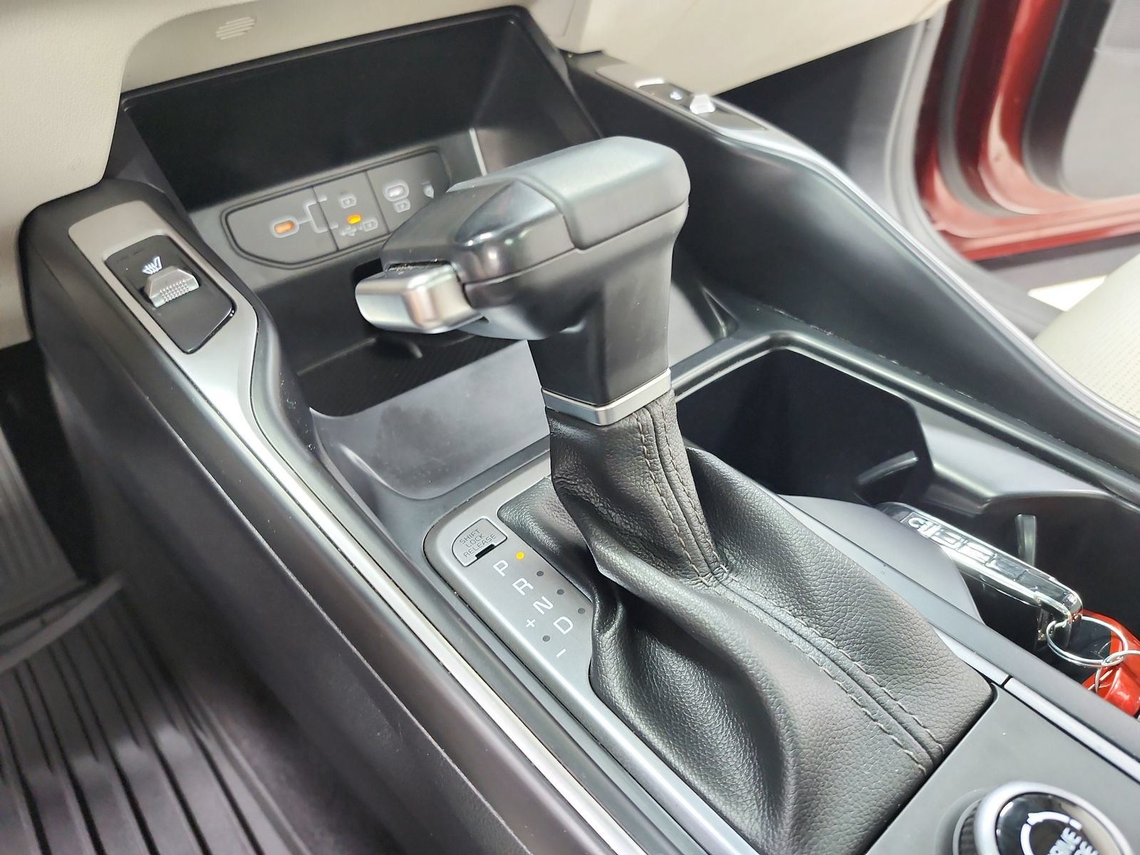 Used 2025 Kia Sorento S w/ Panoramic Sunroof Package FWD image 28