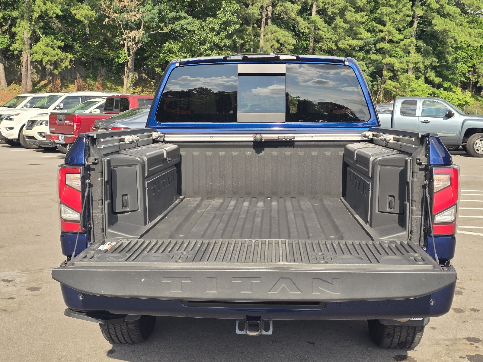 Certified 2023 Nissan Titan Platinum Reserve w/ Moonroof Package AWD/4WD image 12
