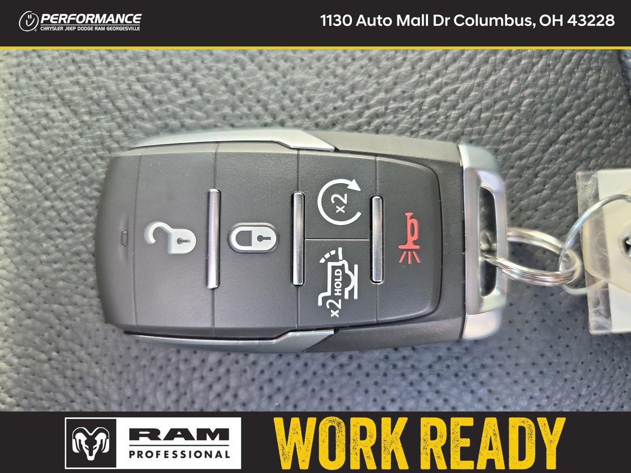 New 2026 RAM 2500 Laramie AWD/4WD image 38