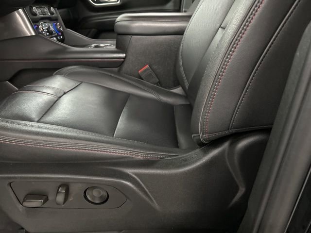 Used 2024 Chevrolet Suburban RST w/ Luxury Package image 7