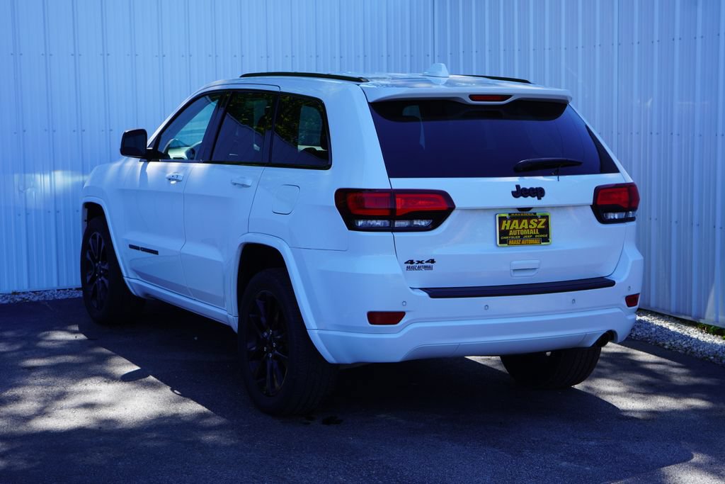 Used 2019 Jeep Grand Cherokee Altitude AWD/4WD image 4