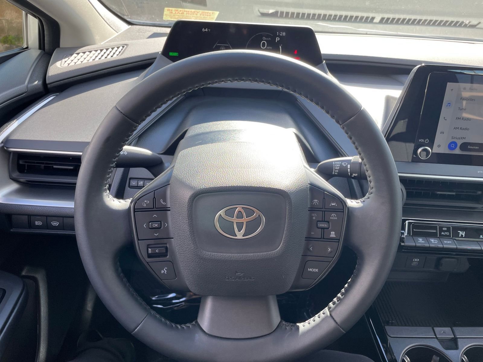 Used 2025 Toyota Prius LE image 28