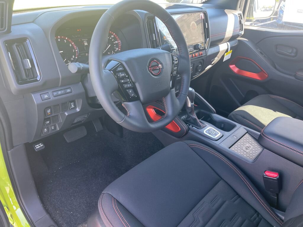 New 2026 Nissan Frontier PRO-4X w/ Pro-4x Convenience Package image 6