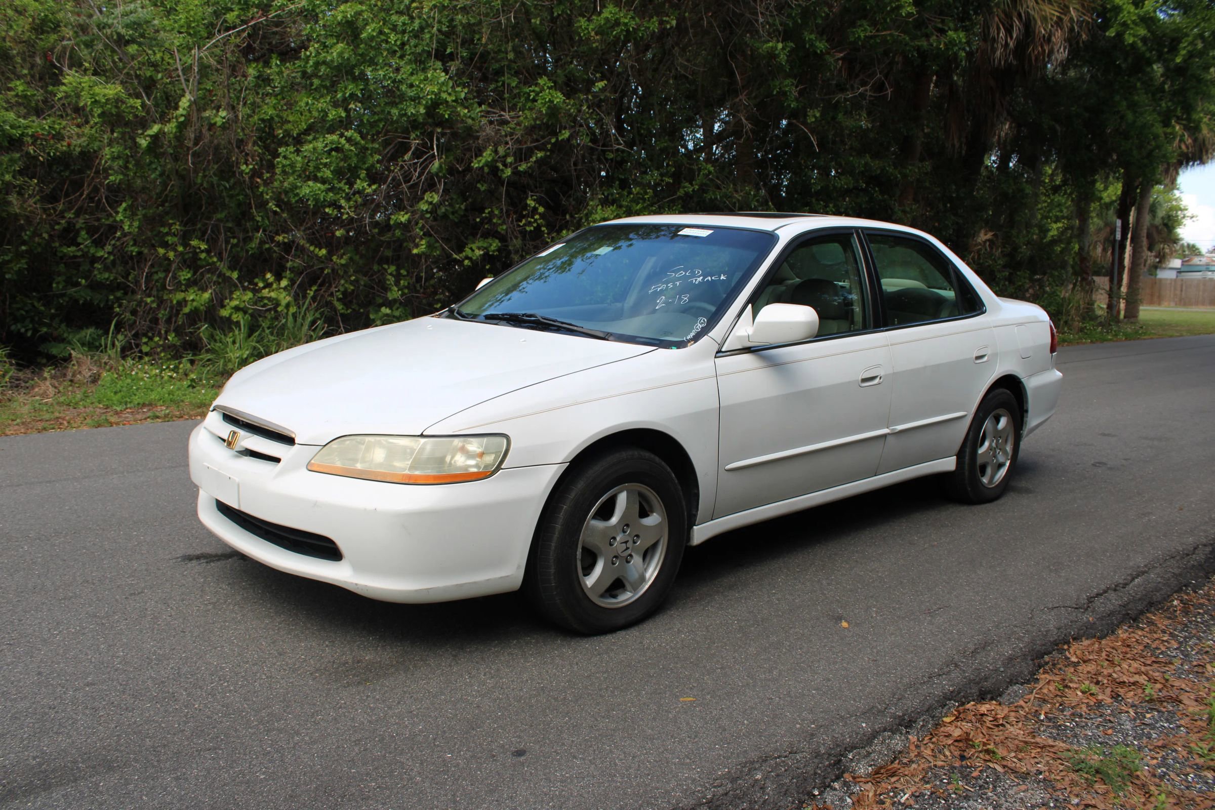 Used 2000 Honda Accord EX image 3