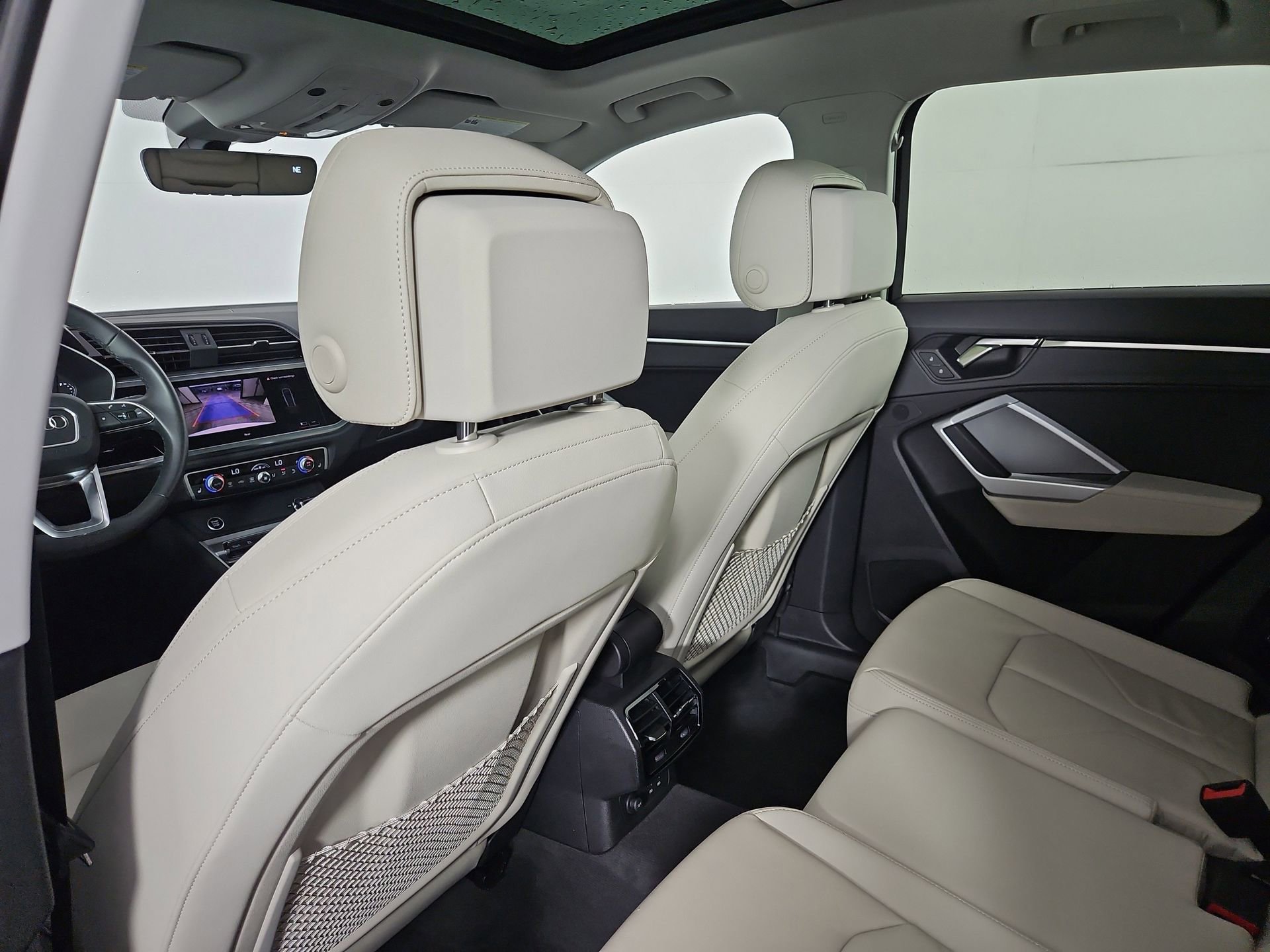 Certified 2025 Audi Q3 2.0T Premium w/ Convenience Package image 41