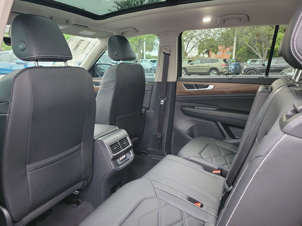 New 2026 Volkswagen Atlas SE image 5