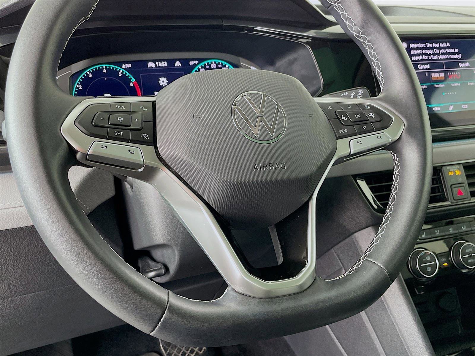 Used 2022 Volkswagen Taos SEL AWD/4WD image 15