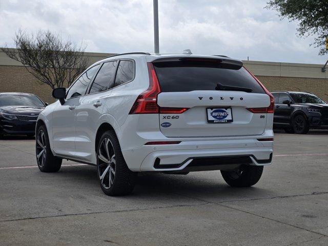 Used 2023 Volvo XC60 B5 Ultimate w/ Protection Package Premier image 6
