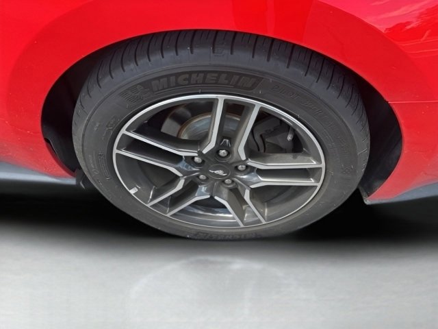 Used 2018 Ford Mustang Premium RWD image 9