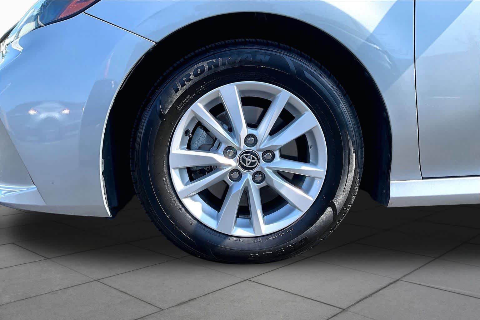 Certified 2025 Toyota Camry LE FWD image 11