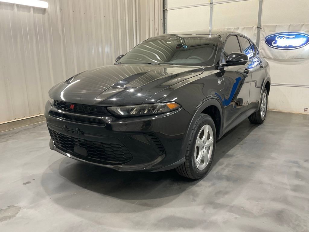 Used 2024 Dodge Hornet GT w/ Cold Weather Group image 3