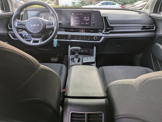 Used 2024 Kia Sportage LX image 19