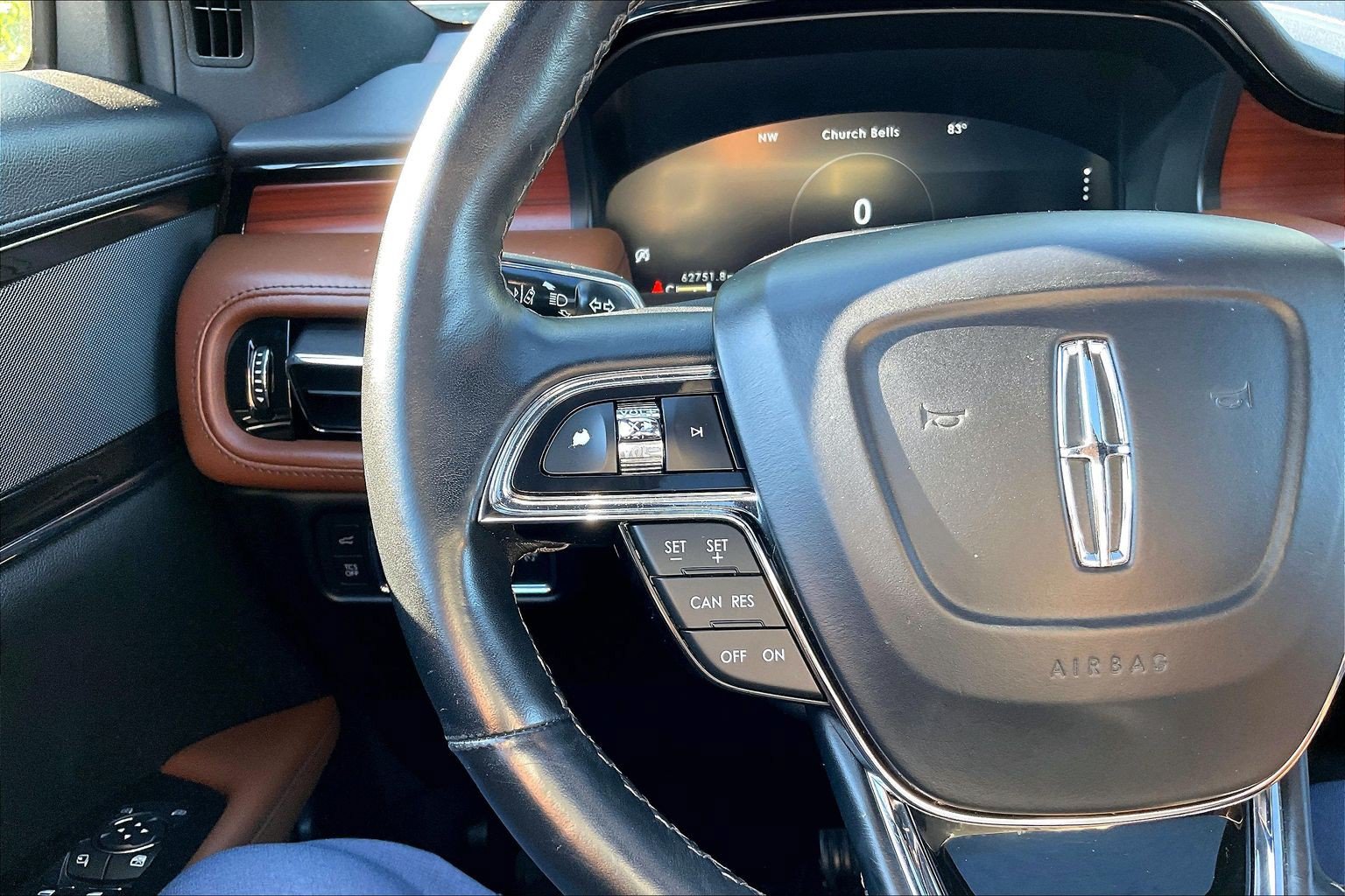 Used 2022 Lincoln Nautilus Reserve AWD/4WD image 18